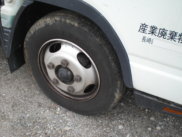 FUSO 2t 06.JPG